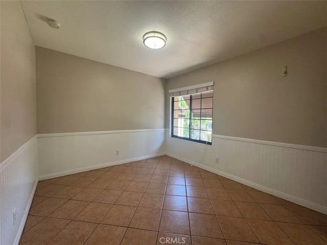 17 Mesquite, Pomona, CA 91766