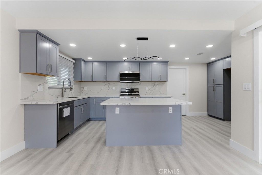 Image 12 of property listing at 4389 Drexel, Riverside, CA 92505