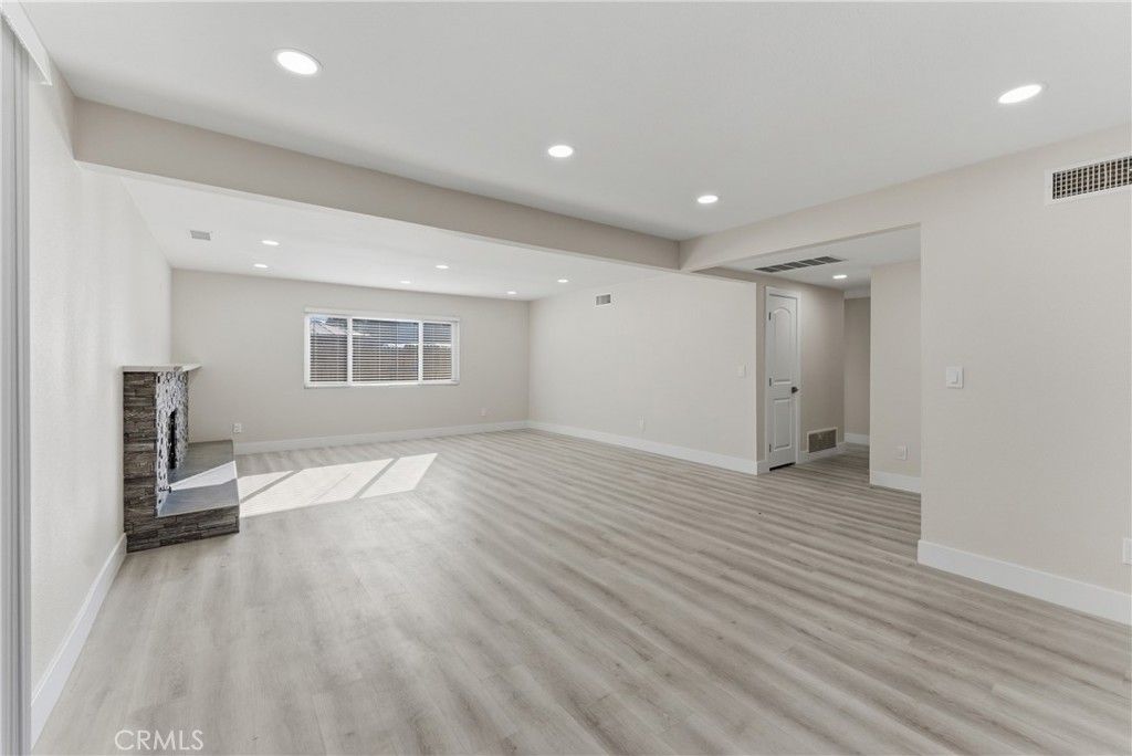 Image 17 of property listing at 4389 Drexel, Riverside, CA 92505