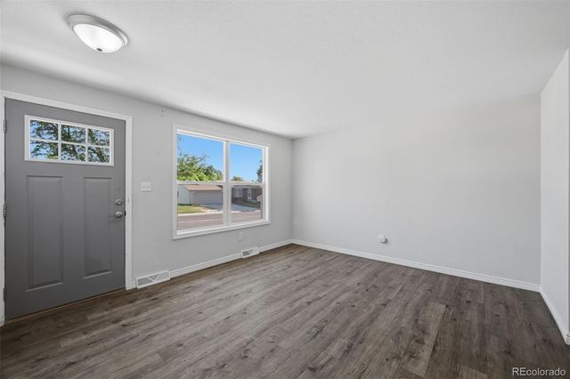 6160 W 77th Place, Arvada, CO 80003