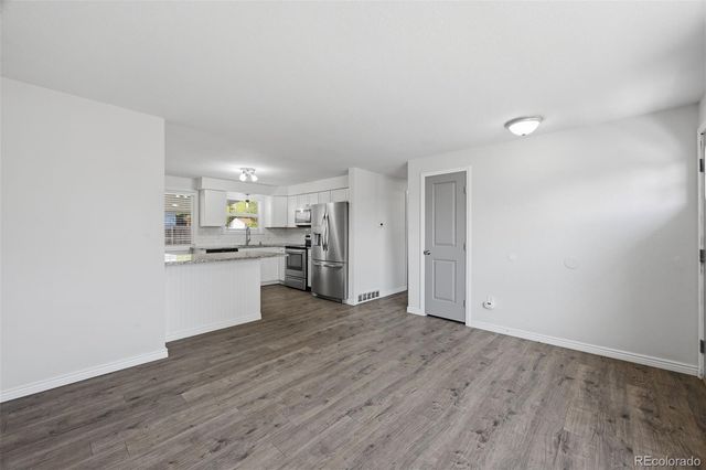 6160 W 77th Place, Arvada, CO 80003