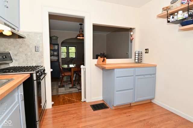 156 E Pleasant Run Parkway North Drive, Indianapolis, IN 46225