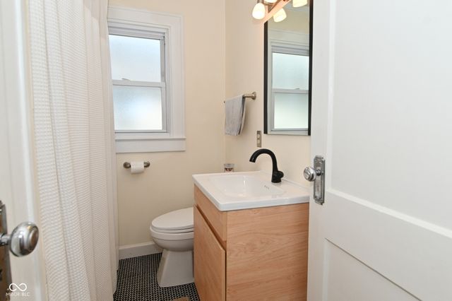 156 E Pleasant Run Parkway North Drive, Indianapolis, IN 46225