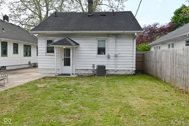 156 E Pleasant Run Parkway North Drive, Indianapolis, IN 46225