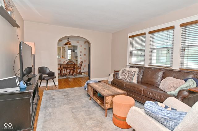 156 E Pleasant Run Parkway North Drive, Indianapolis, IN 46225