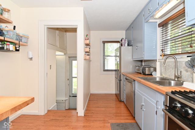 156 E Pleasant Run Parkway North Drive, Indianapolis, IN 46225