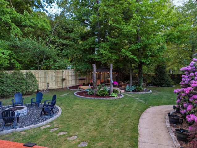 2023 Chris Ct, Pleasant View, TN 37146