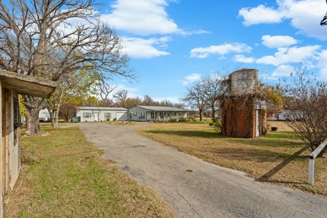 4861 E Highway 199, Reno, TX 76082