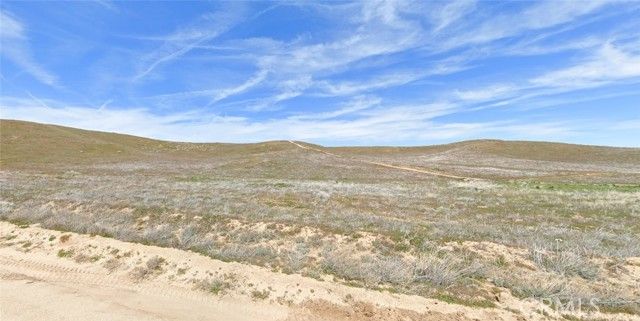 15000 San Francisquito Road, Fairmont, CA 93536