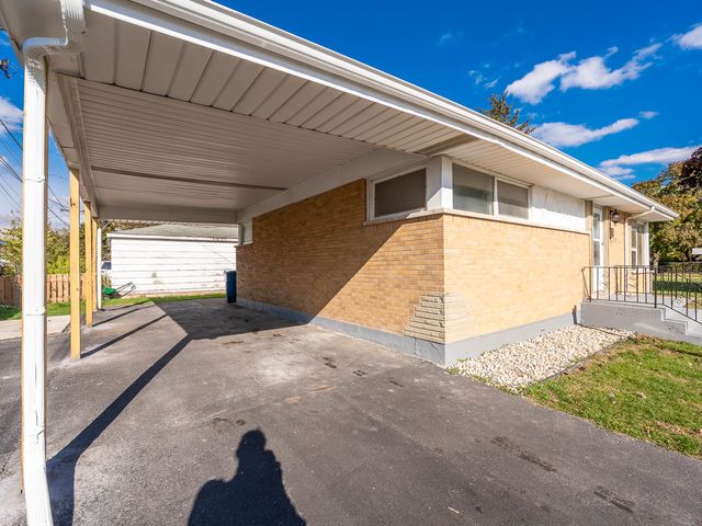 1502 N 35th Avenue, Melrose Park, IL 60160