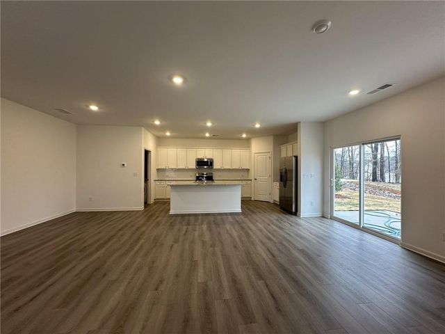 472 Madison Lakeview Drive, Acworth, GA 30102