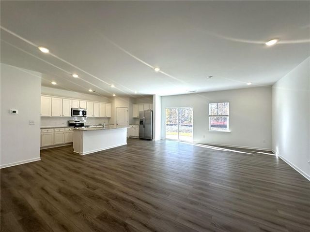 472 Madison Lakeview Drive, Acworth, GA 30102