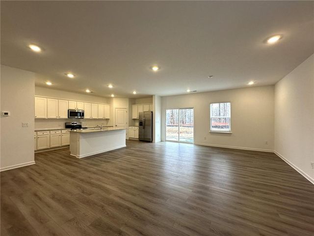 472 Madison Lakeview Drive, Acworth, GA 30102