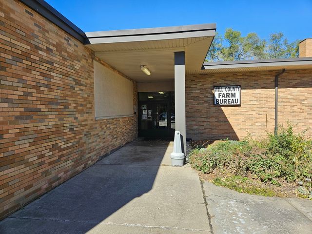 100 Manhattan Road 3, Joliet, IL 60433