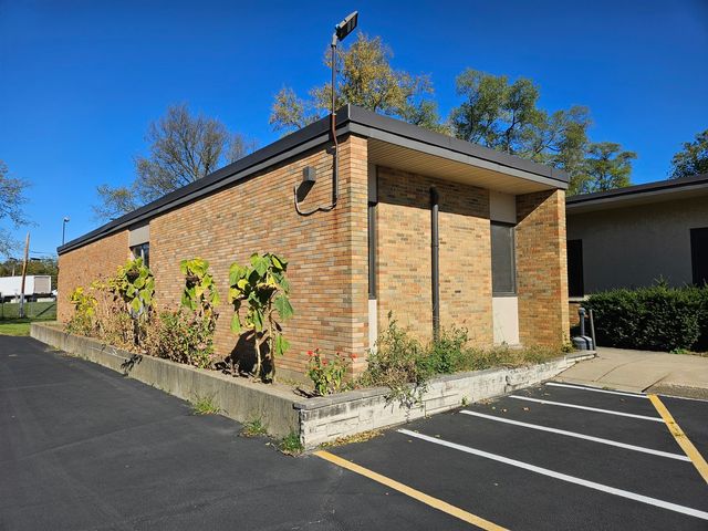 100 Manhattan Road 3, Joliet, IL 60433