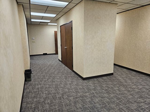 100 Manhattan Road 3, Joliet, IL 60433