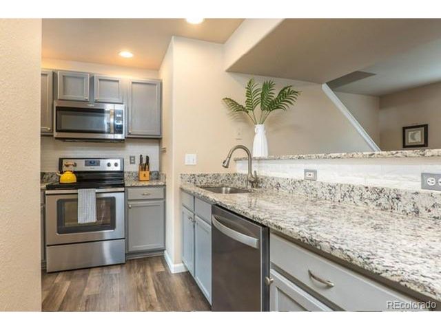 42 Vale Cir, Palmer Lake, CO 80133