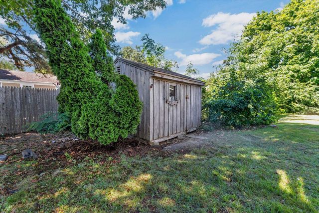 31 Park Drive, West Dennis, MA 02670
