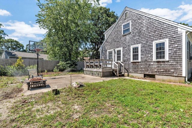 31 Park Drive, West Dennis, MA 02670