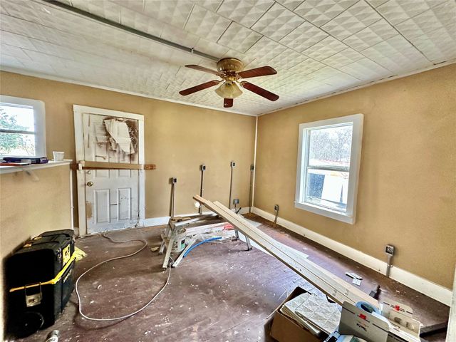 6049 Farm Road 3236, Dike, TX 75437