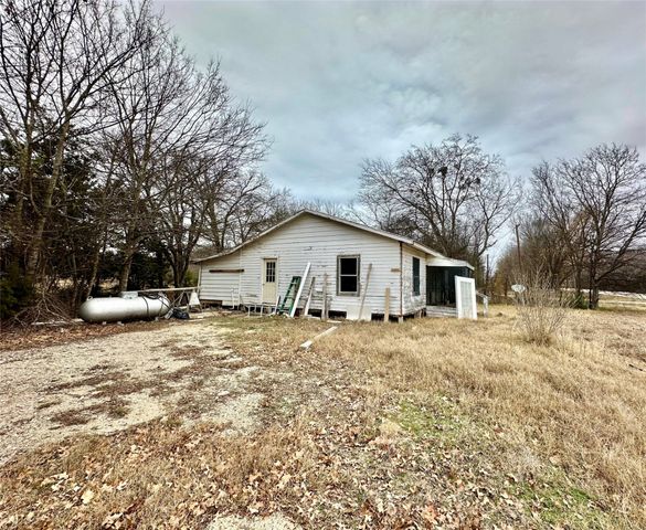6049 Farm Road 3236, Dike, TX 75437