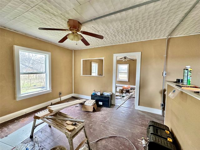 6049 Farm Road 3236, Dike, TX 75437