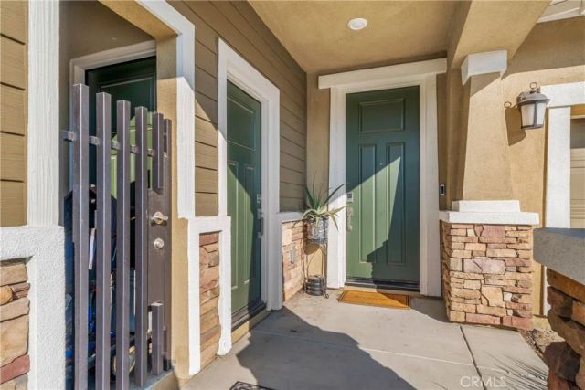 1744 Sunny Heights Lane, Redlands, CA 92374