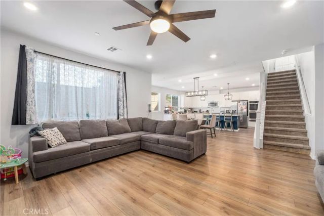 1744 Sunny Heights Lane, Redlands, CA 92374