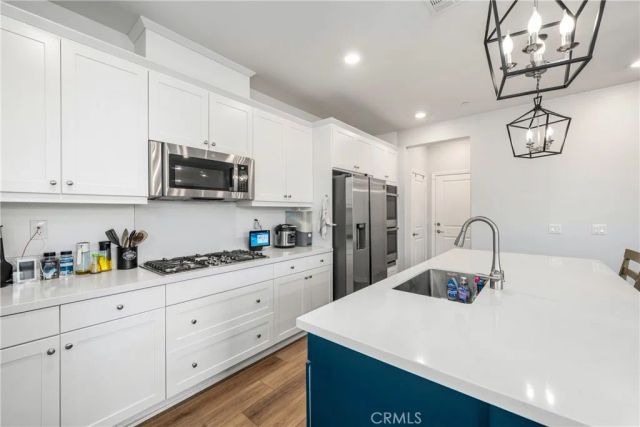 1744 Sunny Heights Lane, Redlands, CA 92374