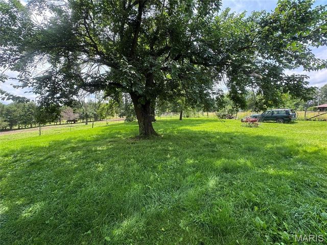 22521 Abrolat Road, Wright City, MO 63390