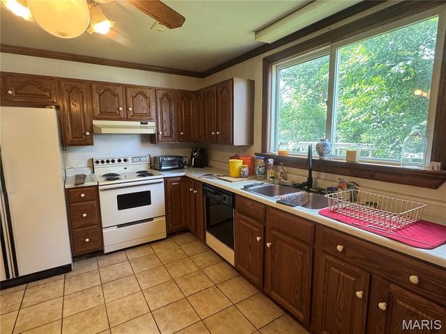 22521 Abrolat Road, Wright City, MO 63390