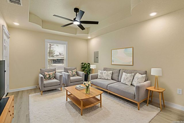 147 Walton, San Antonio, TX 78225