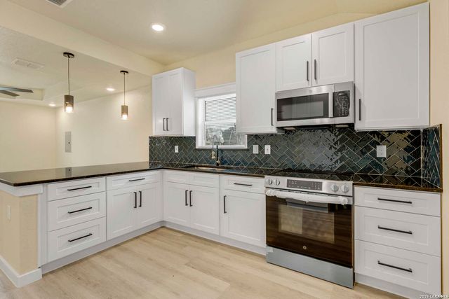 147 Walton, San Antonio, TX 78225