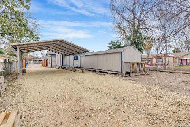 147 Walton, San Antonio, TX 78225