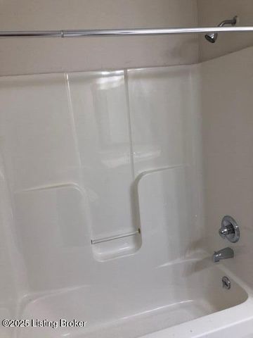 637 E Ormsby Ave, Louisville, KY 40203