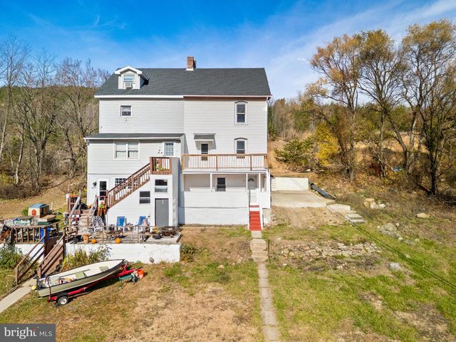 1104 PRINCETON AVE, Palmerton, PA 18071