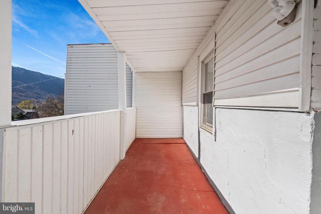 1104 PRINCETON AVE, Palmerton, PA 18071