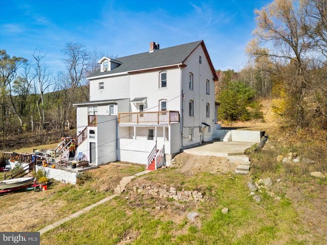 1104 PRINCETON AVE, Palmerton, PA 18071