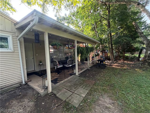6407 Newland Road, Parma Heights, OH 44130