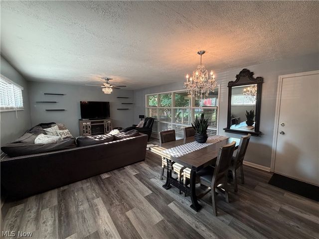 6407 Newland Road, Parma Heights, OH 44130