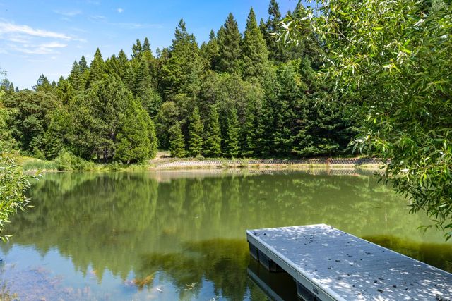 1237 Cable Rd, Camino, CA 95709