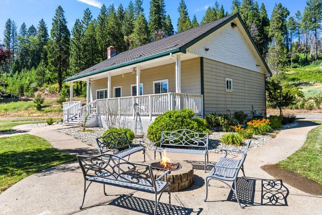 1237 Cable Rd, Camino, CA 95709