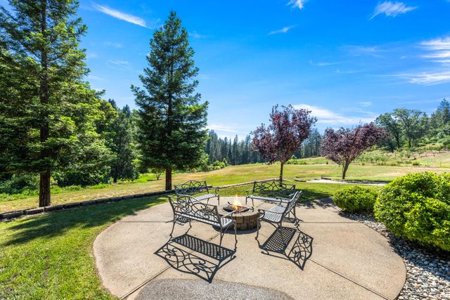 1237 Cable Rd, Camino, CA 95709
