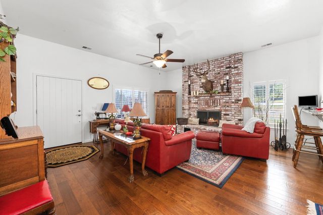 1237 Cable Rd, Camino, CA 95709