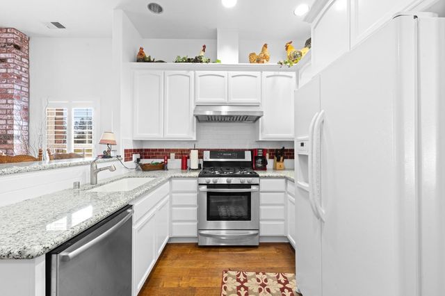 1237 Cable Rd, Camino, CA 95709
