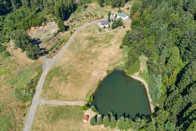 1237 Cable Rd, Camino, CA 95709