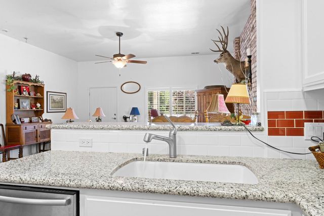 1237 Cable Rd, Camino, CA 95709