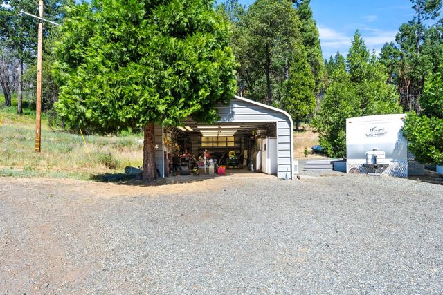 1237 Cable Rd, Camino, CA 95709