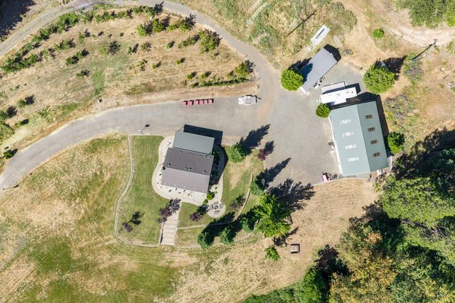 1237 Cable Rd, Camino, CA 95709