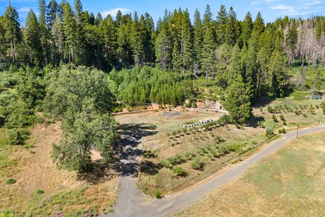 1237 Cable Rd, Camino, CA 95709